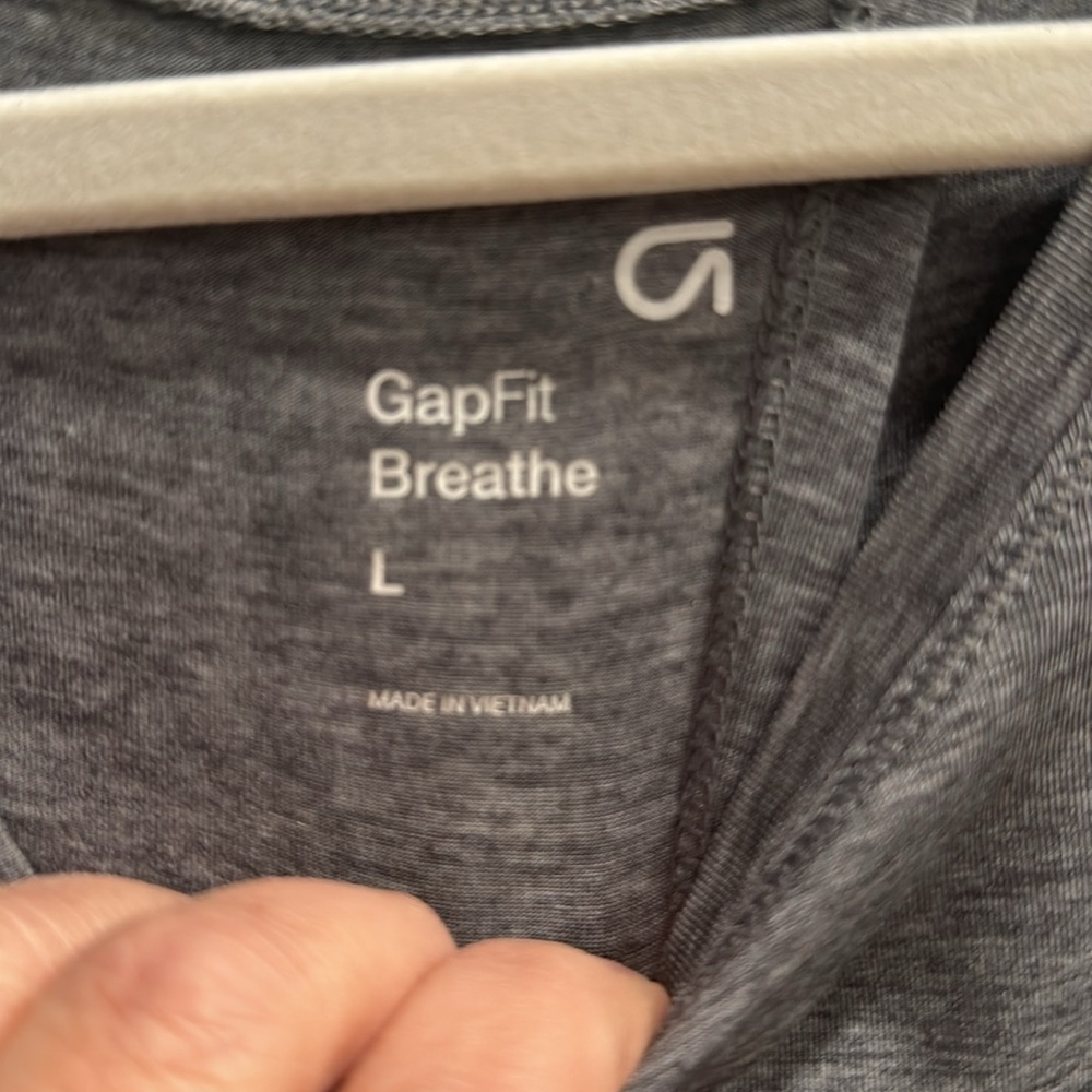 GAP BODY Breathe Gray Flowy Workout Top with Open Tie Back - Picture 5 of 5